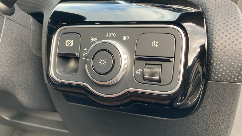 Mercedes-Benz CLA 180 AMG Line Executive 5dr Tip Auto Petrol Estate